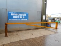 Used Triangular Vehicle Swing Barrier / Gate 7.000mtr Wide With Posts