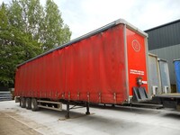 General Trailers / Fruehauf 13.600mtr Tri Axle Curtain Side Trailer Year 2001 - Used (our Ref 2)