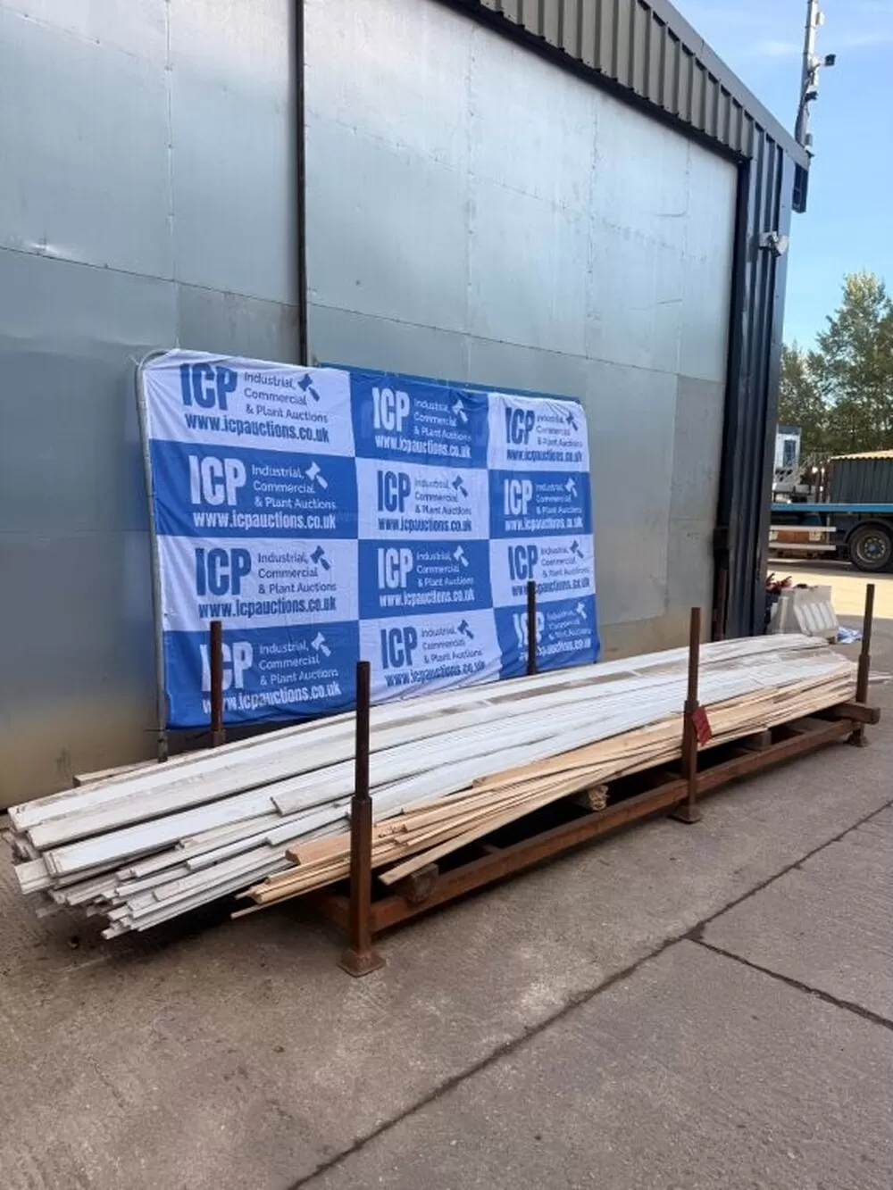 Job Lot of Primed Skirting Board 2900mm/5500mm Long Assorted Height - Surplus Stock (ref 5)