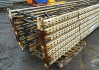 Link 51 Pallet Racking Upright Frame  2.860 Mtr x 980 mm With Feet Used Grade 3  Cream  Industrial Steel Racking - Shelving - Storage - Not Redirack, Dexion, Planned Storage, or Stakrak
